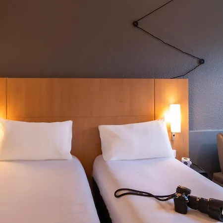 فندق Ibis Pontoise Le Port Cergy-Pontoise