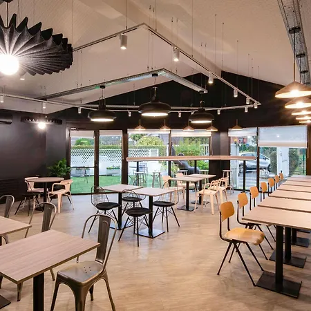 Ibis Pontoise Le Port 3* Cergy-Pontoise