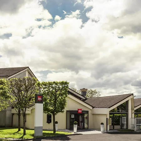 Ibis Pontoise Le Port فندق 3*