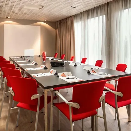 فندق Ibis Pontoise Le Port 3*