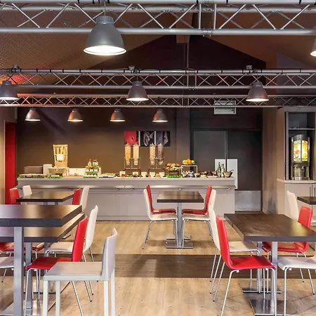 Ibis Pontoise Le Port