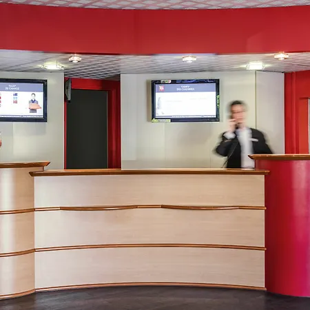 Ibis Pontoise Le Port
