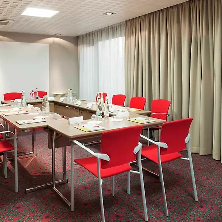 Ibis Pontoise Le Port